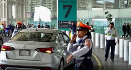 La SICT contradice a Uber y lo dice claro: apps de taxis no tienen autorización para operar en aeropuertos La SICT contradice a Uber y lo dice claro: apps de taxis no tienen autorización para operar en aeropuertos
