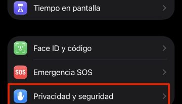 No ignores el punto naranja o verde en la pantalla de tu iPhone: esto es lo que tratan de advertir
