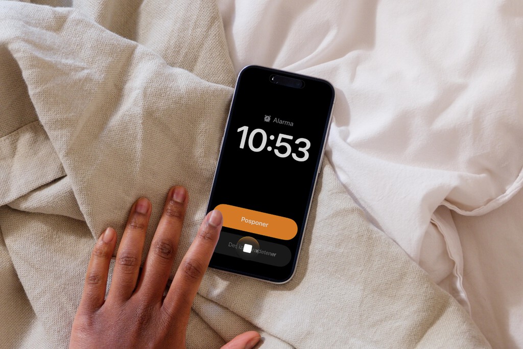 Me he quedado dormido muchas veces "por culpa" de la alarma del iPhone. Con iOS 26.1 se añade la opción definitiva para evitarlo