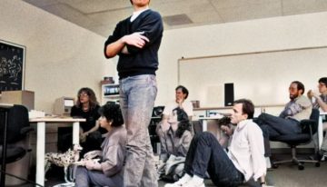 Steve Jobs pagaba a todo su equipo directivo para que le llevase la contraria. Así lo explicó hace 33 años