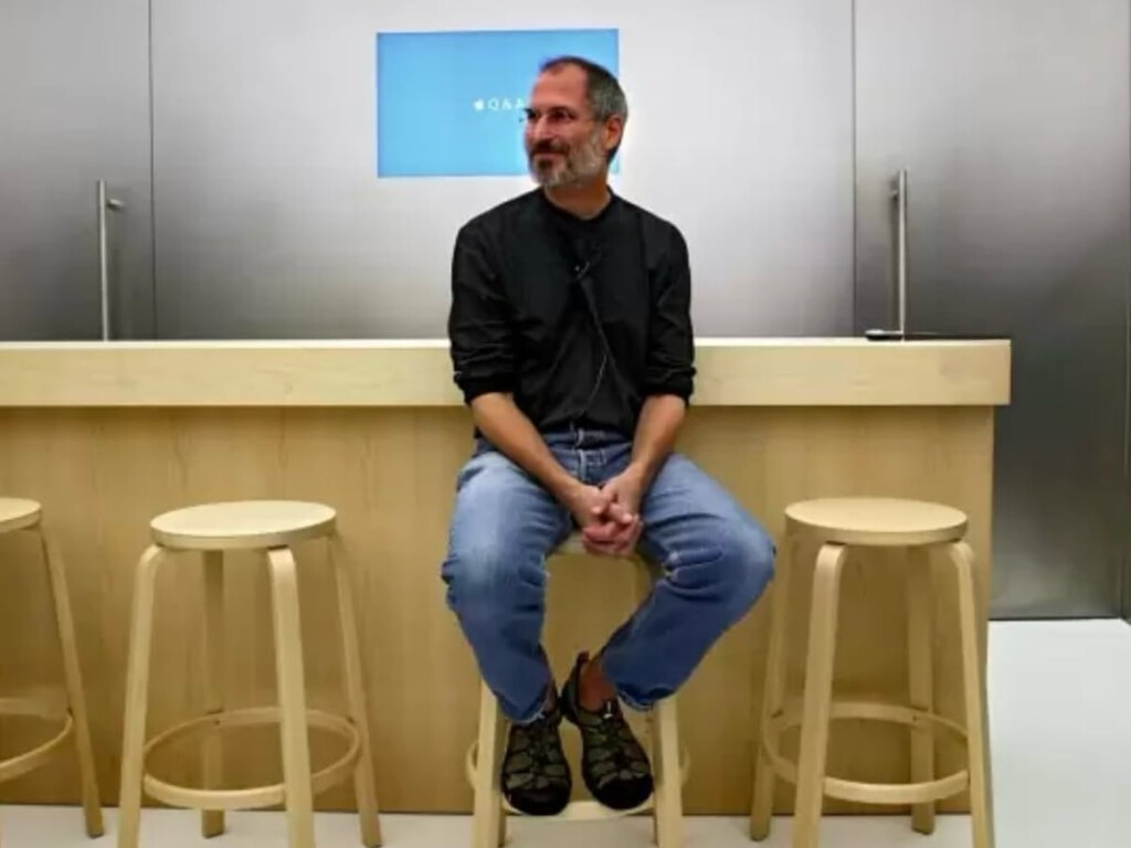 Antes de las Apple Store, Apple intentó algo más modesto dentro de tiendas de informática. Fracasó estrepitosamente, pero fue lo mejor que le pudo pasar