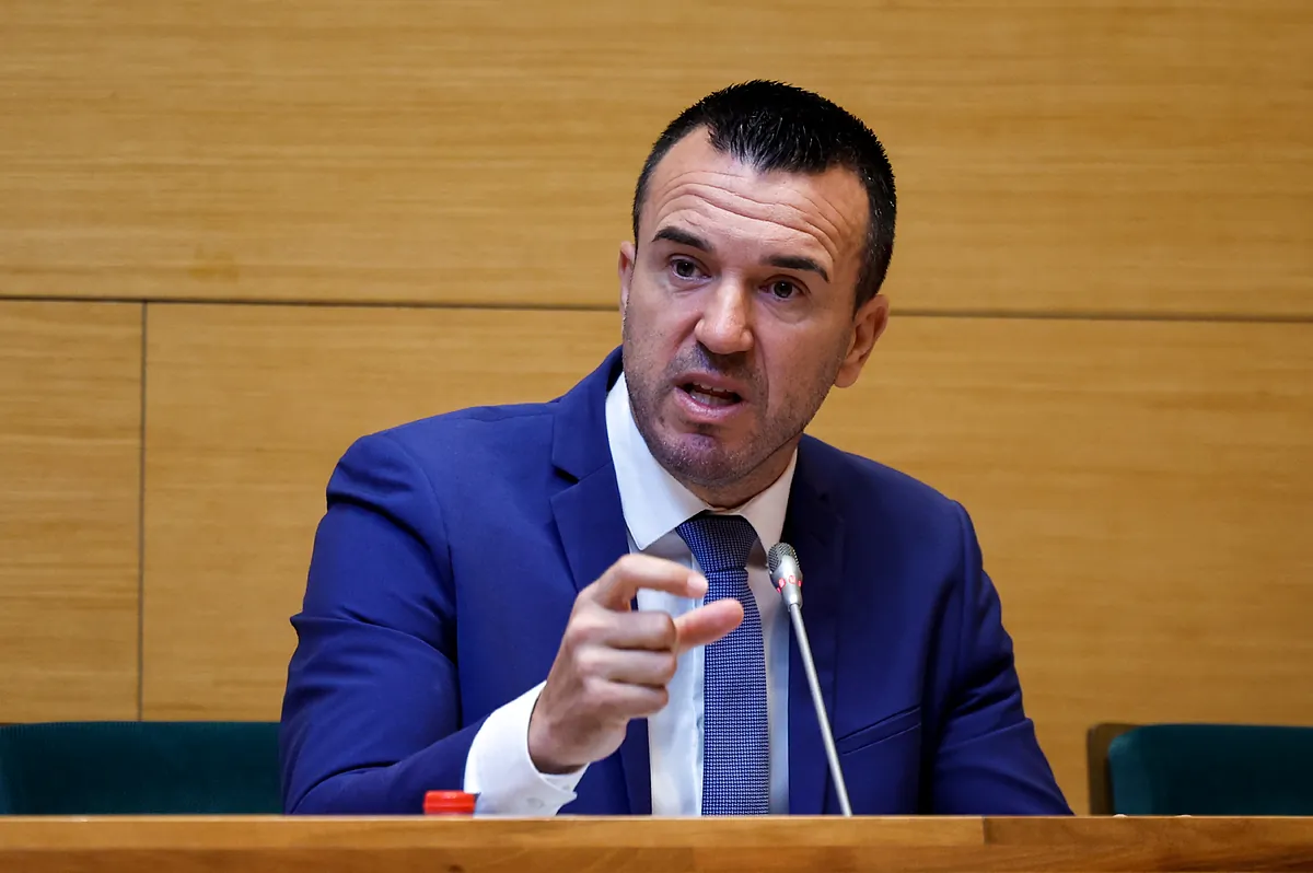 Óscar Puente, sobre Mompó: «Este es peor que Mazón. Queda dicho»