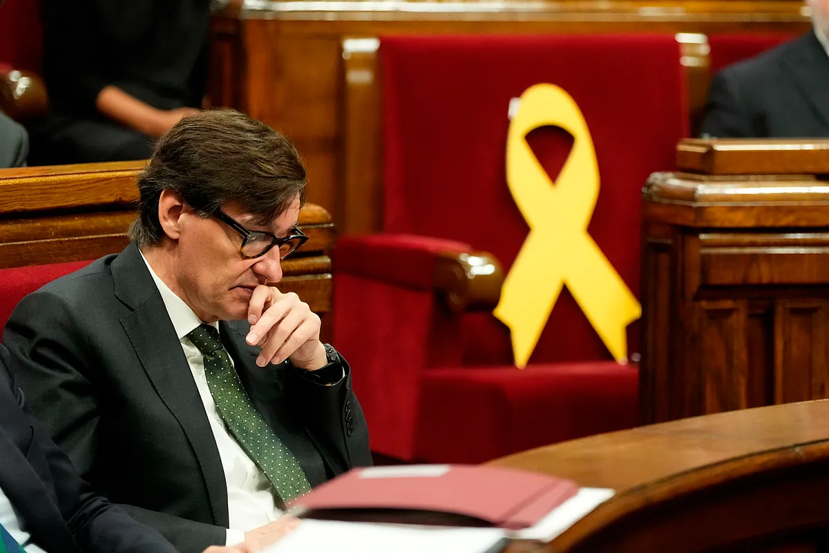 Salvador Illa potencia su agenda internacional ante la incapacidad de aprobar los Presupuestos: visitas al Papa, al rey Carlos III de Inglaterra…