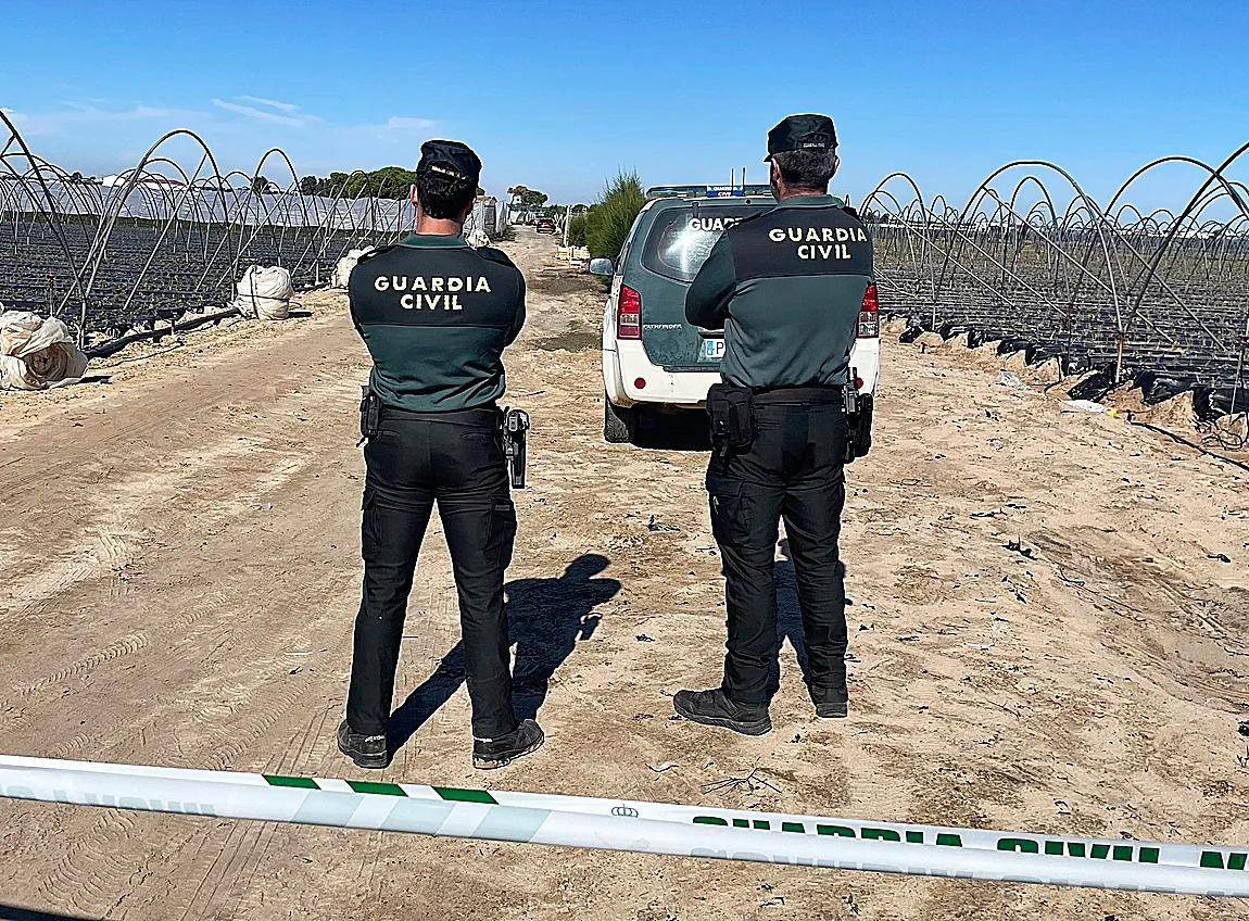 Interior obliga a los guardias civiles a patrullar en parejas donde es «imposible»