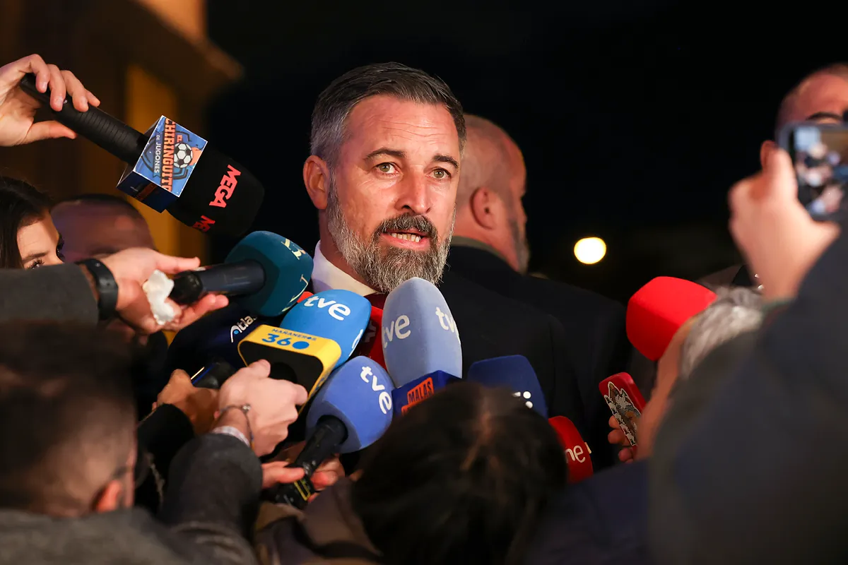 Abascal, sobre el cese de Ortega Smith como portavoz adjunto en el Congreso: «Creo que todos tienen que aprender a ceder paso»