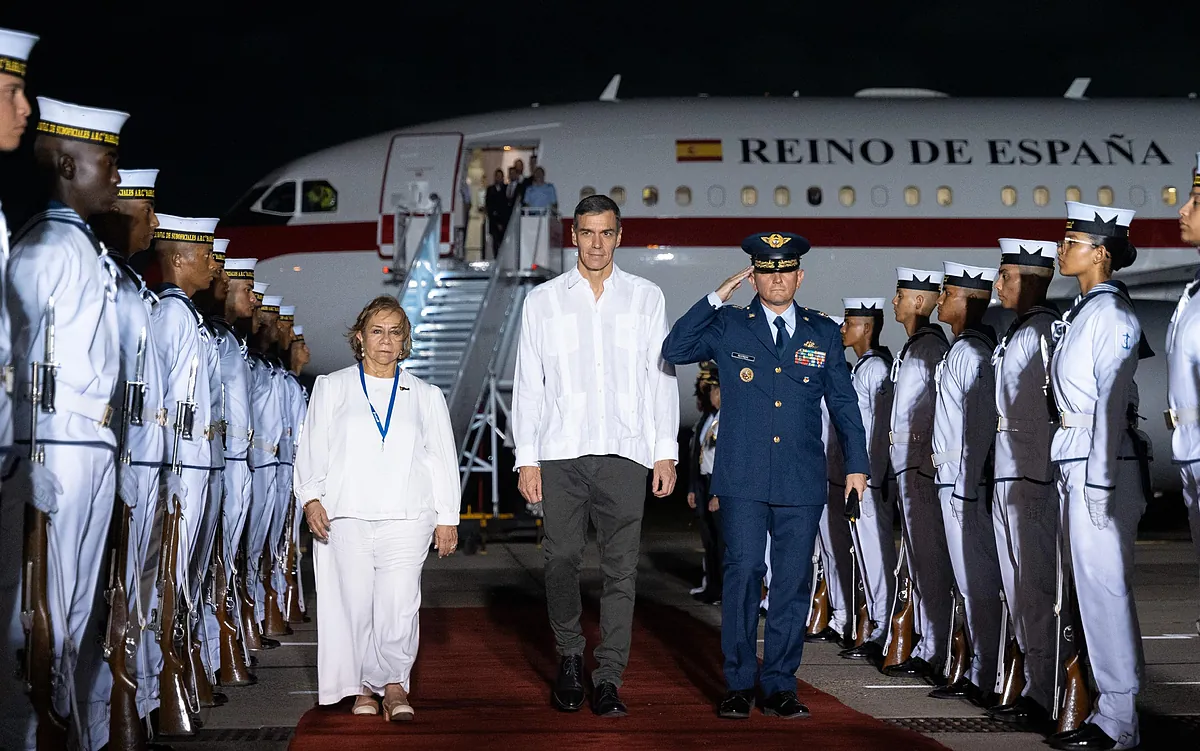 Sánchez llega a Colombia para la cumbre UE-CELAC: «Lo que debemos hacer es construir puentes»