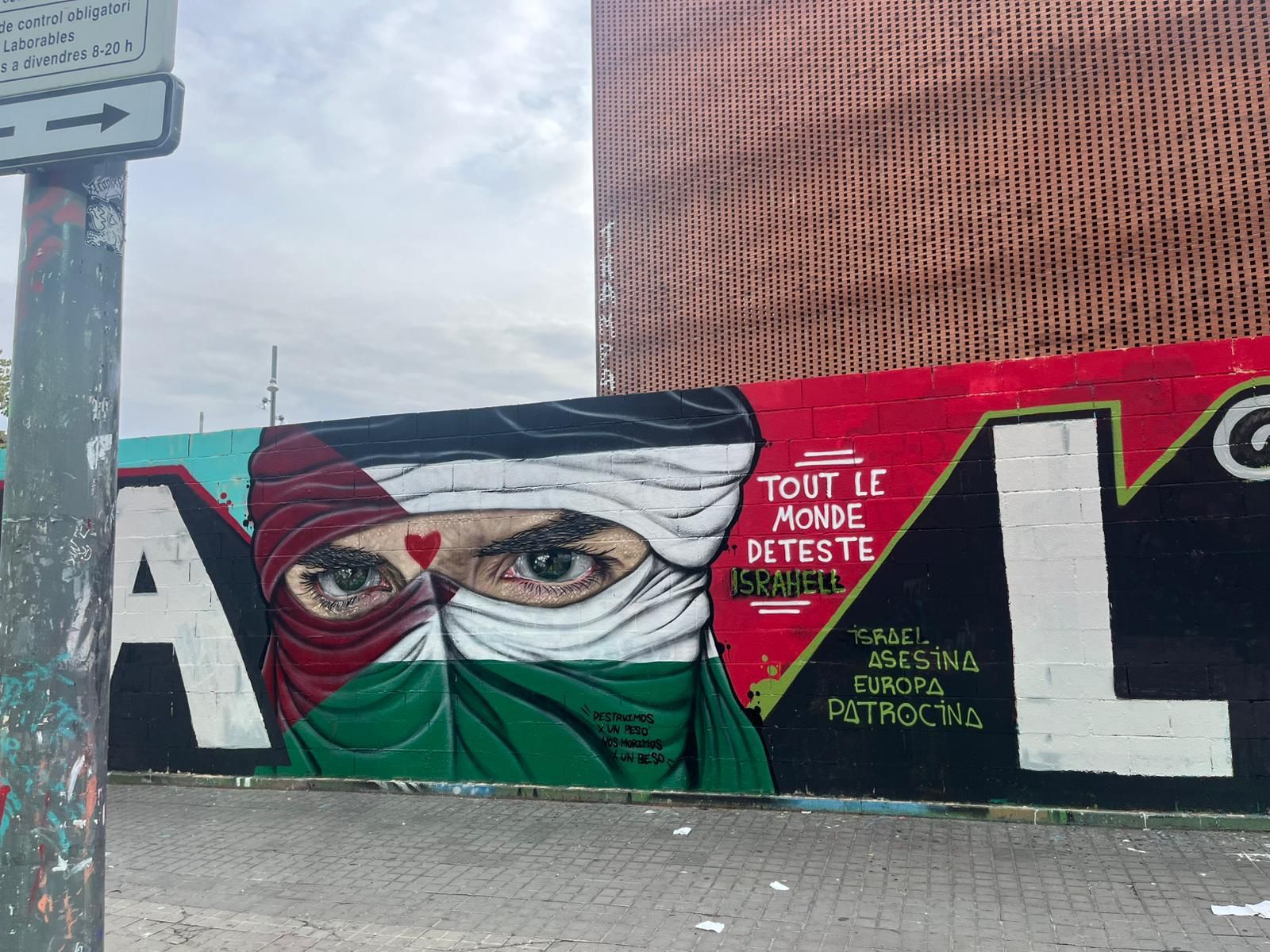 Pintada contra Israel en Barcelona.