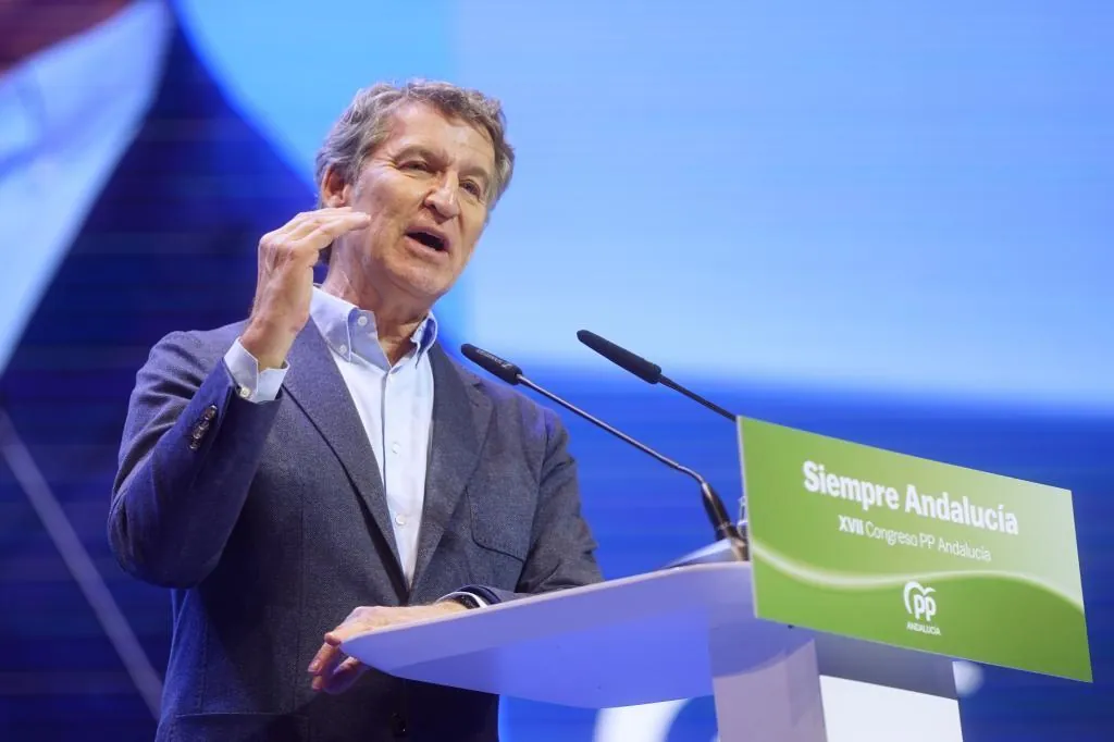 Feijóo acusa a Sánchez de «romper la independencia judicial» e «interferir» en el Supremo por decir que el fiscal general es «inocente»