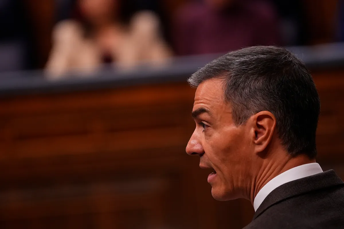 Sánchez asegura que resistirá hasta 2027 frente a una «oposición destructiva» mientras Feijóo le vaticina un futuro judicial y avisa: «Yo no le amnistiaré»