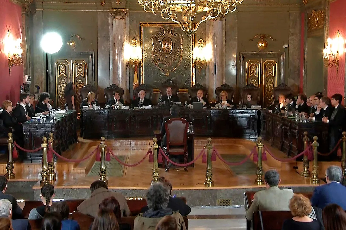 El fallo histórico del Supremo fulmina al fiscal general de Sánchez: el máximo garante de la legalidad delinquió contra el novio de Ayuso