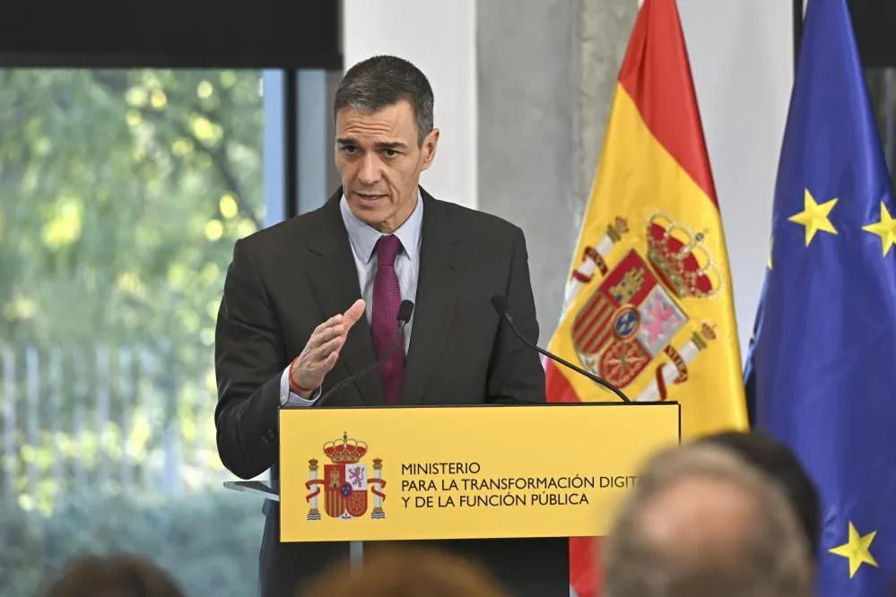 La asociación mayoritaria de jueces critica la «intromisión» de Sánchez en la sentencia del fiscal general y pide el cese de los ataques al Supremo