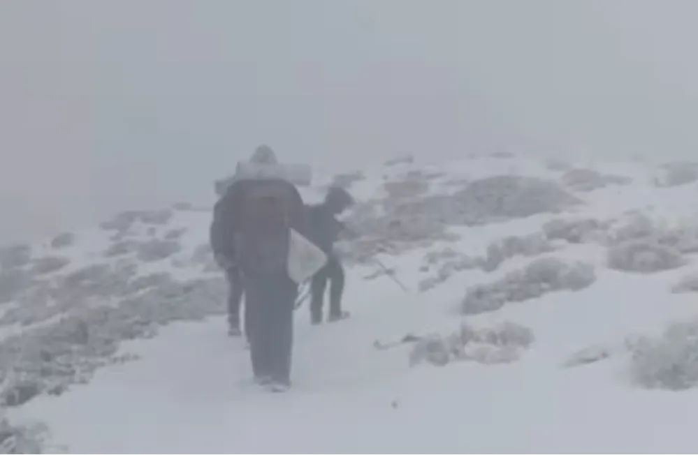 Rescatados cuatro montañeros con hipotermia tras un operativo de más de seis horas en la Sierra de Gredos
