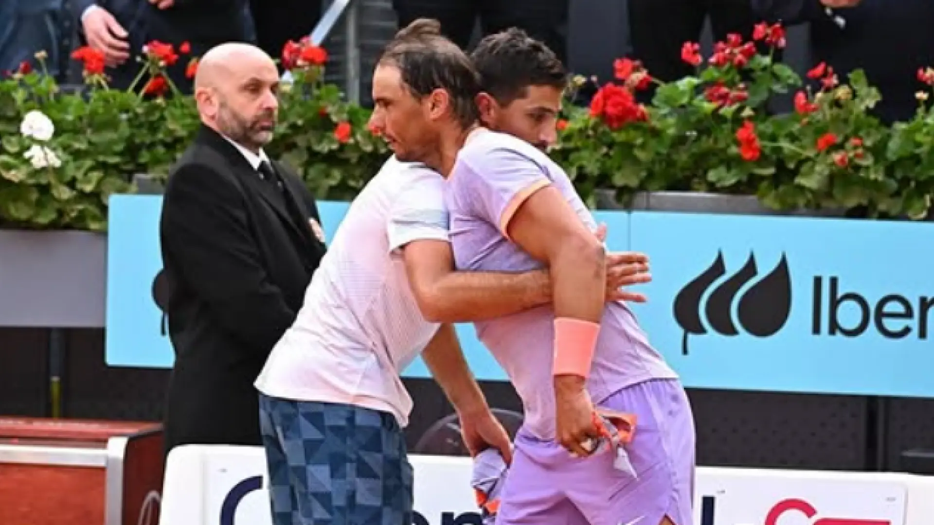 Una cariñosa mención a Rafa Nadal y un mensaje único a Corretja: la retirada del tenista Pedro Cachín con 'acento español'