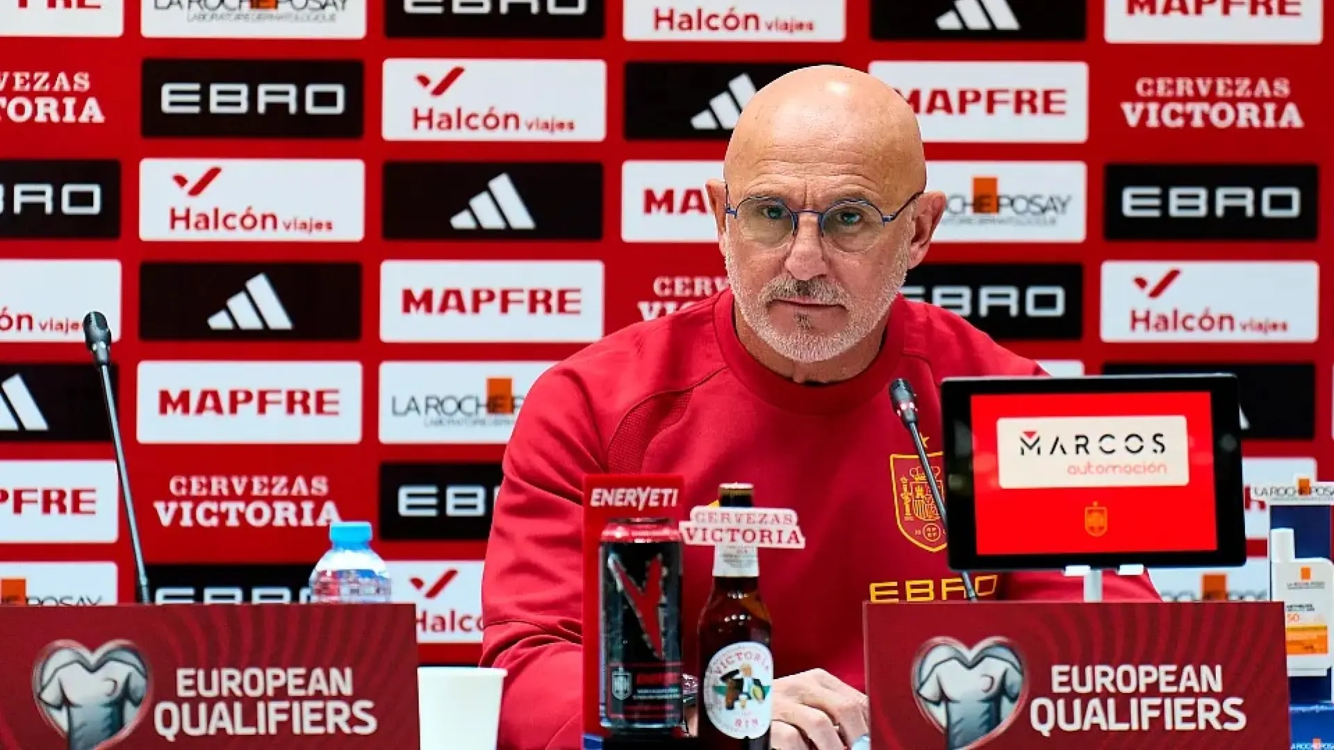 De la Fuente 'firma' la paz con el Barça: «Las relaciones con los clubes son maravillosas, todo es mejorable por todas las partes»