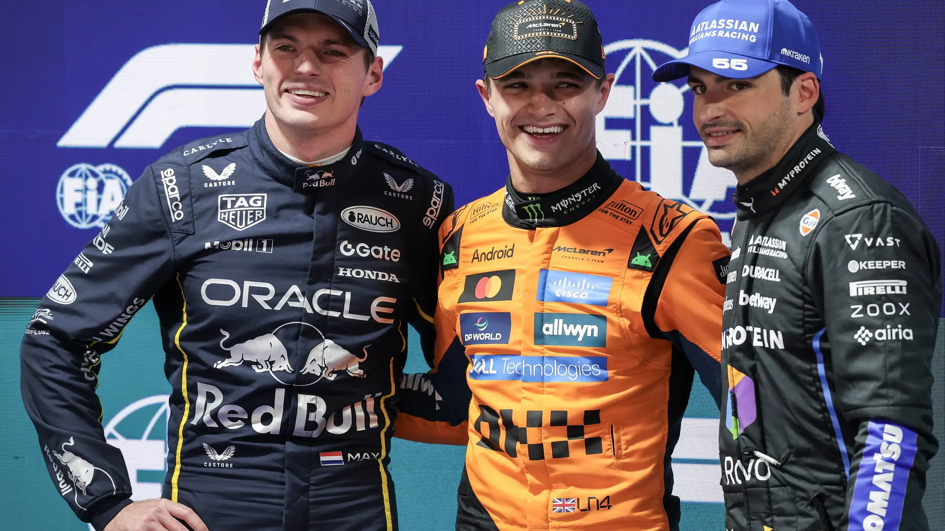 Un sorprendente Carlos Sainz acaba tercero en una clasificación de Las Vegas marcada por la lluvia y la 'pole' de Norris