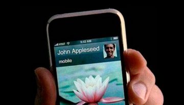 John Appleseed ha aparecido más veces en los iPhone que Steve Jobs. Y su historia es de las más desconocidas