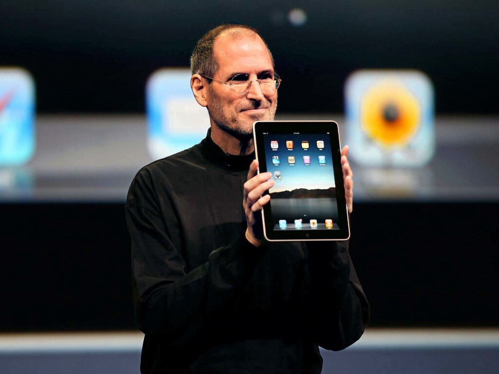 Steve Jobs no esperaba que el iPad se asociase a la "higiene femenina". Eso y las carencias técnicas le costaron 800 correos de quejas