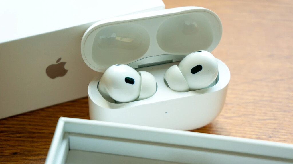 El Corte Inglés da comienzo a su Venta Privada con un ofertón en estos AirPods. Ahora cuestan menos que los AirPods 4 