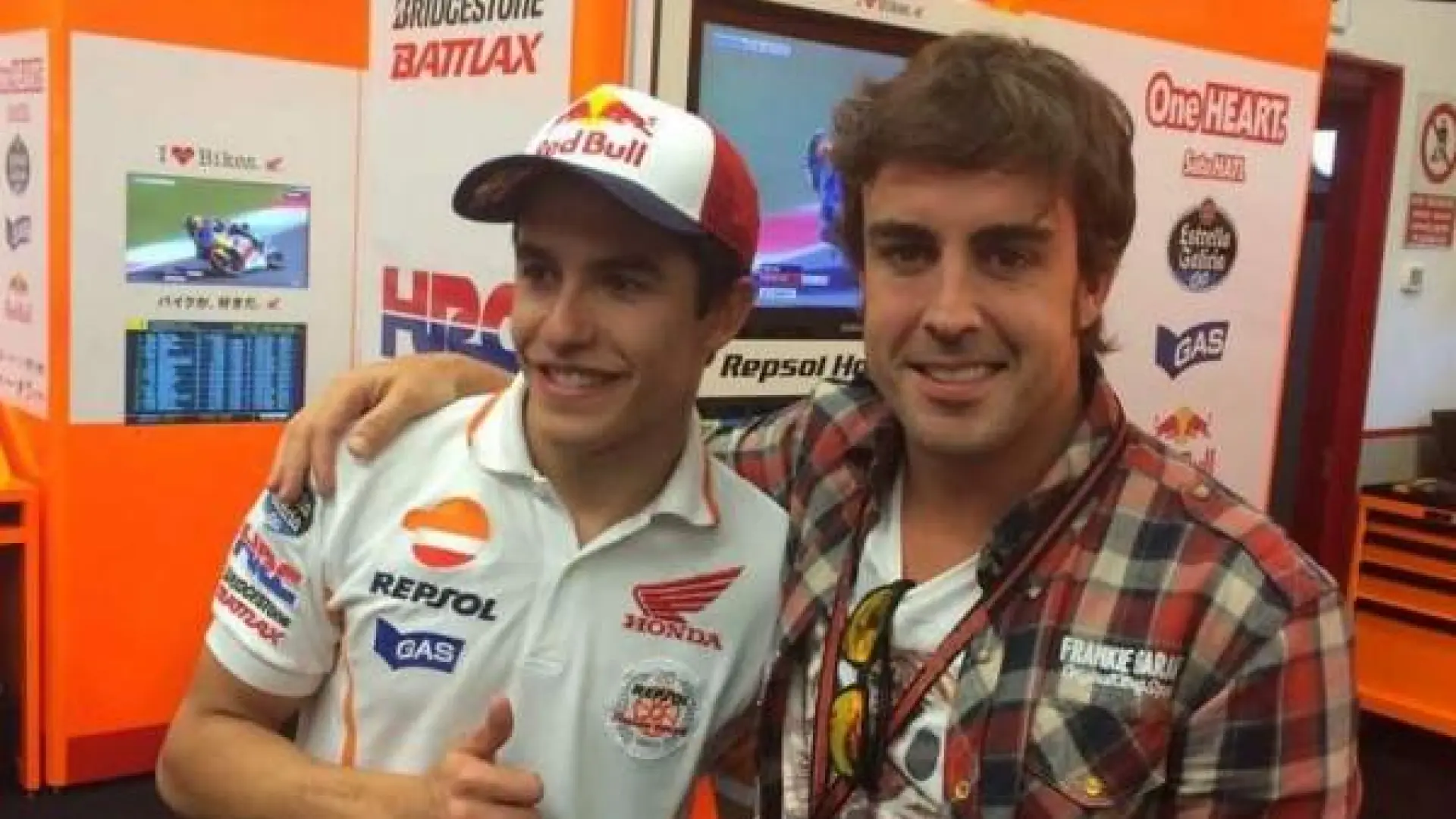 Fernando Alonso se deshace en 'piropos' a Marc Márquez: «Además de ser excepcional, es extremadamente inteligente»