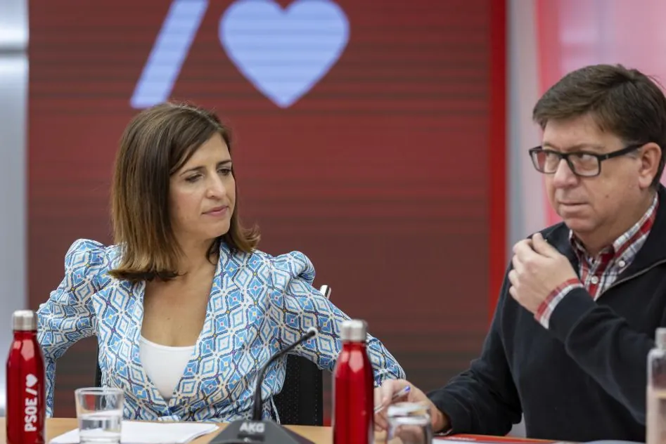 Feijóo llama «guarro» a Paco Salazar mientras crece la polémica por la falta de avances en la investigación del PSOE por su presunto acoso sexual
