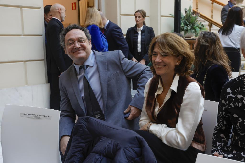 Álvaro García Ortiz y Dolores Delgado, en la toma de posesión de Teresa Peramato.