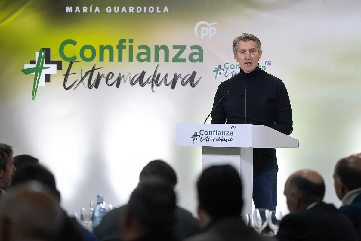 Feijóo enfría el sueño de Guardiola sobre la mayoría absoluta y pide a Vox que deje gobernar al PP si suma más que toda la izquierda