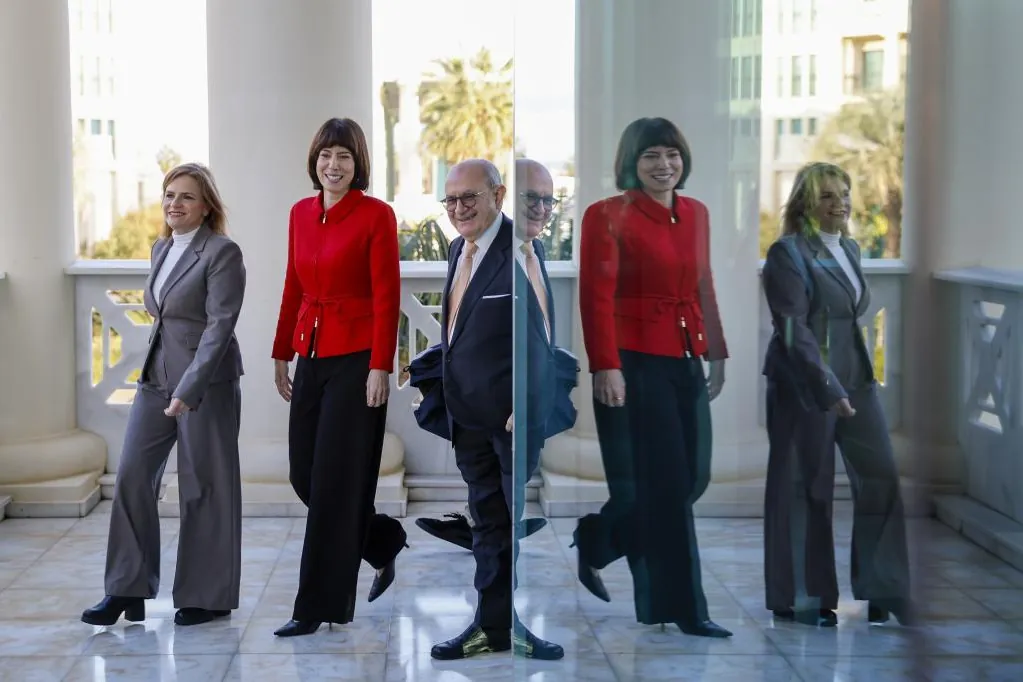 El deshielo Gobierno-Generalitat dura un día: el PSOE se lanza contra Llorca y el «disparate» de sus reivindicaciones