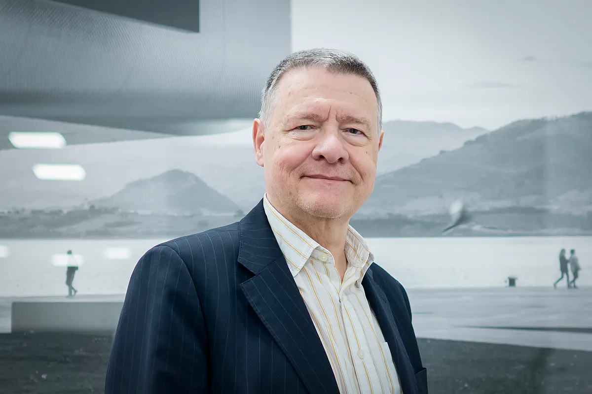 Jordi Sevilla anuncia un manifiesto en enero para preparar una alternativa socialdemócrata a la 'podemización' de Sánchez