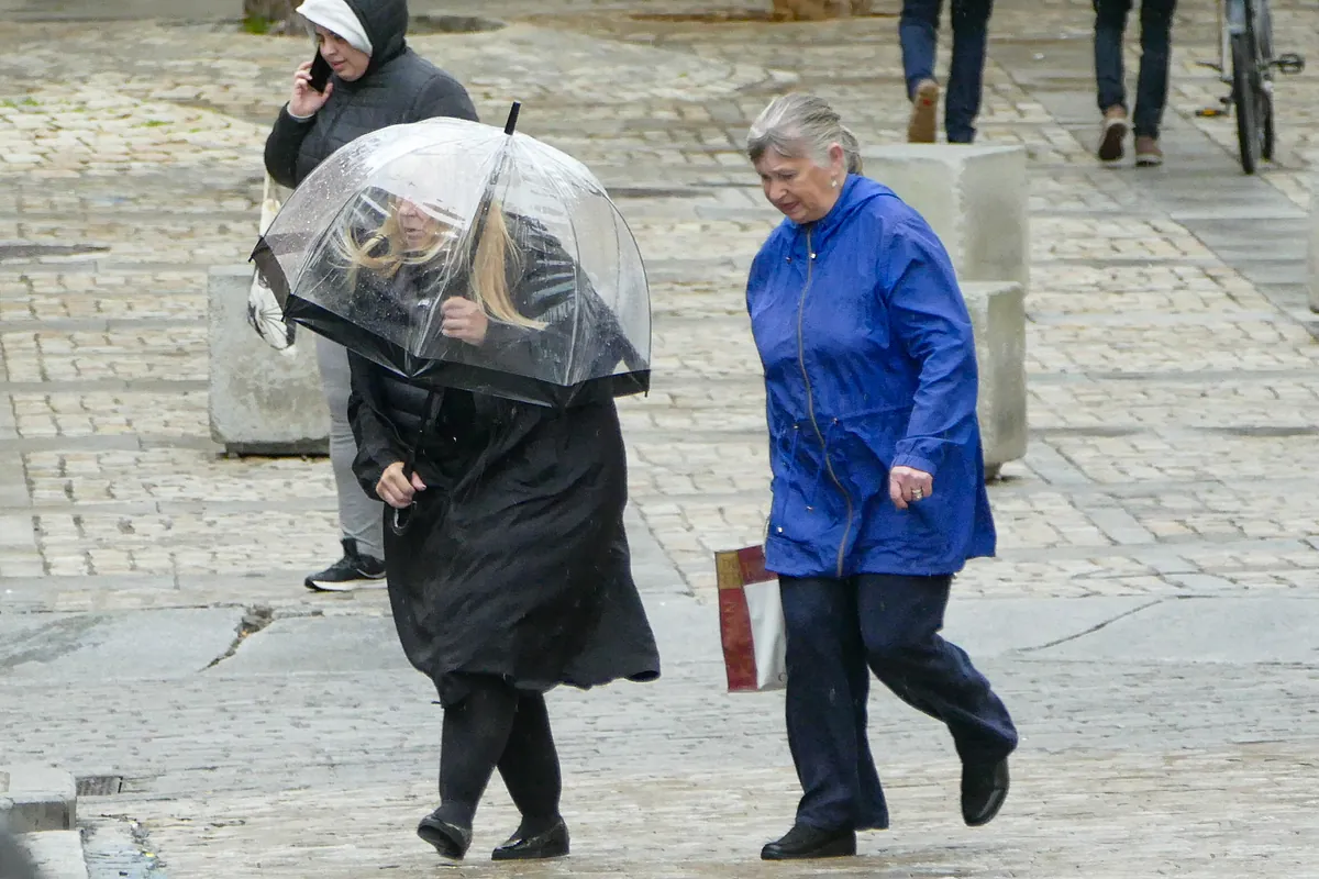 El presidente de la Junta pide que «nadie baje la guardia» en Málaga: «Mucho cuidado, sentido común, responsabilidad y cabeza»