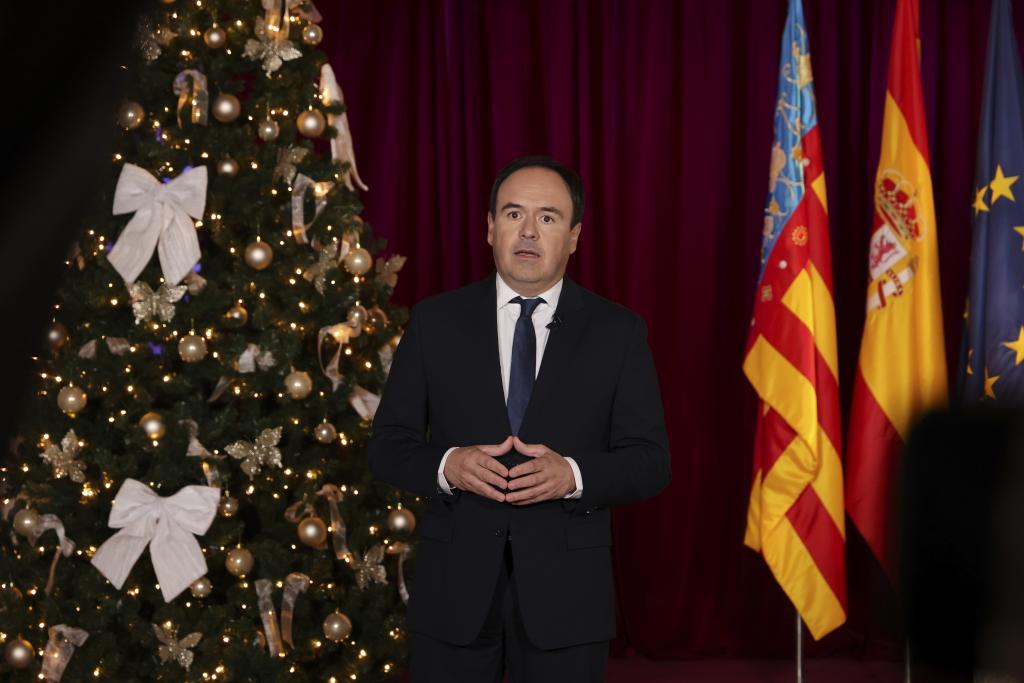 El president de la Generalitat valenciana, Juanfran Pérez Llorca, pronuncia su primer discurso de fin de año.