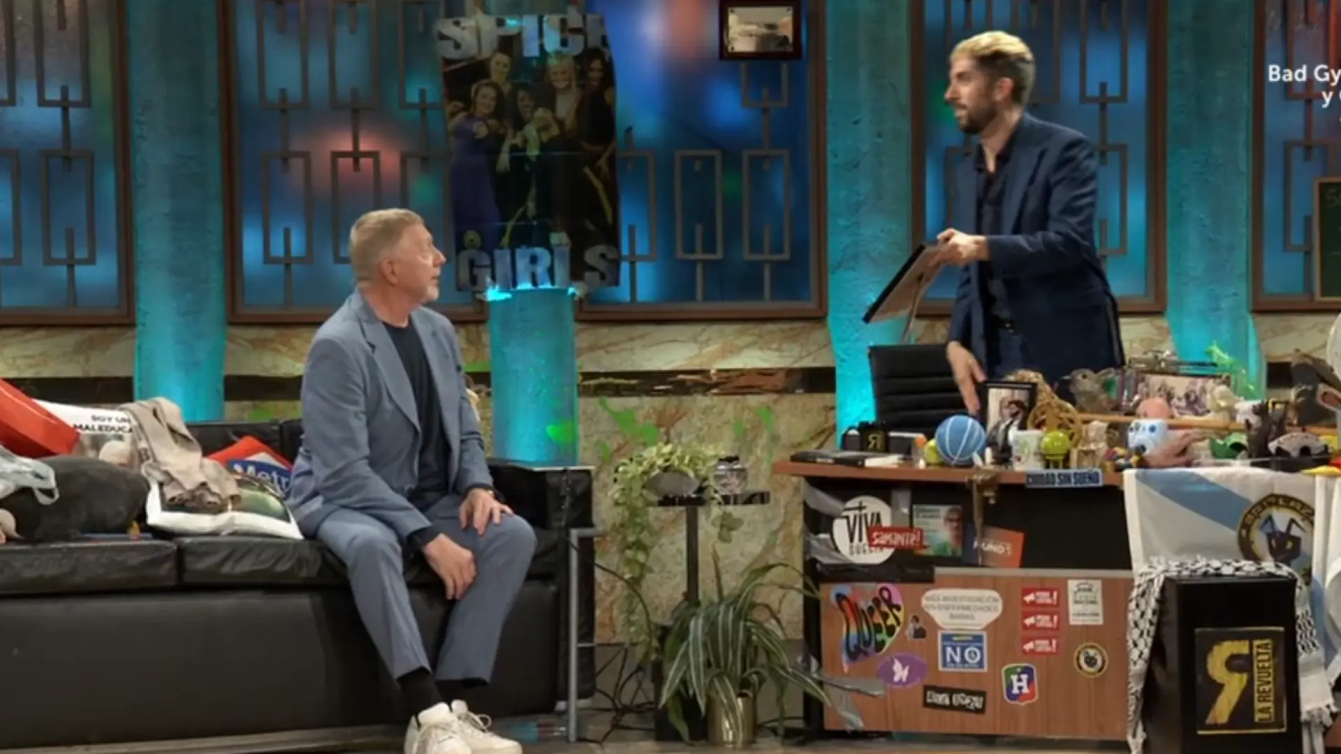 El vacile de David Broncano a Boris Becker con una foto antigua: «Yo era entrenador de tenis. ¿Conoces a Paula Badosa?