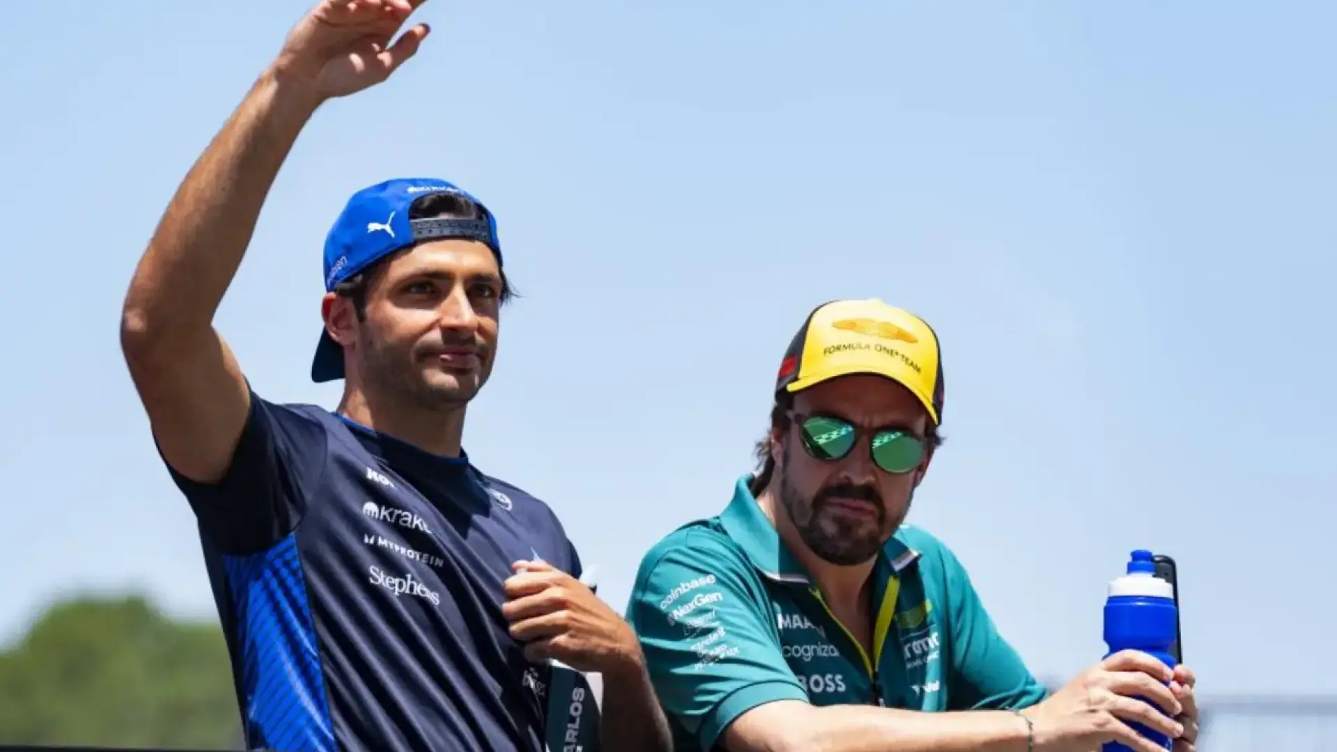 Los «expertos» de la F1 colocan a Fernando Alonso como uno de los mejores pilotos del año y se olvidan de Carlos Sainz