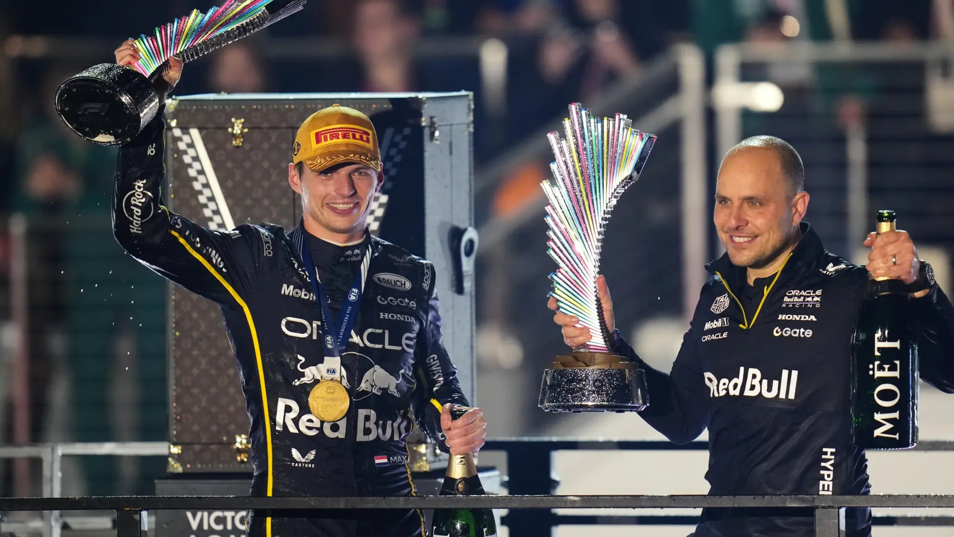 El 'robo' a Max Verstappen que prepara Aston Martin: tienta a su mano derecha con un puesto junto a Adrian Newey