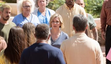 Pluribus es una joya de la ciencia ficción, pero su último lanzamiento es mucho más terrenal: venderte ropa