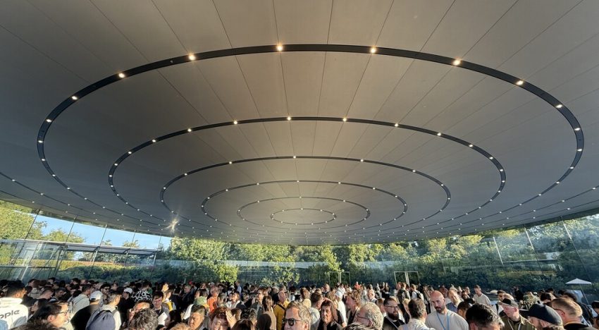 Apple se enfrenta en 2026 a un problema poco habitual: demasiadas novedades