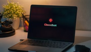 Qué es Clawdbot, el nuevo agente de IA que se ha hecho viral en pocos días y qué tiene que ver el Mac mini en todo esto