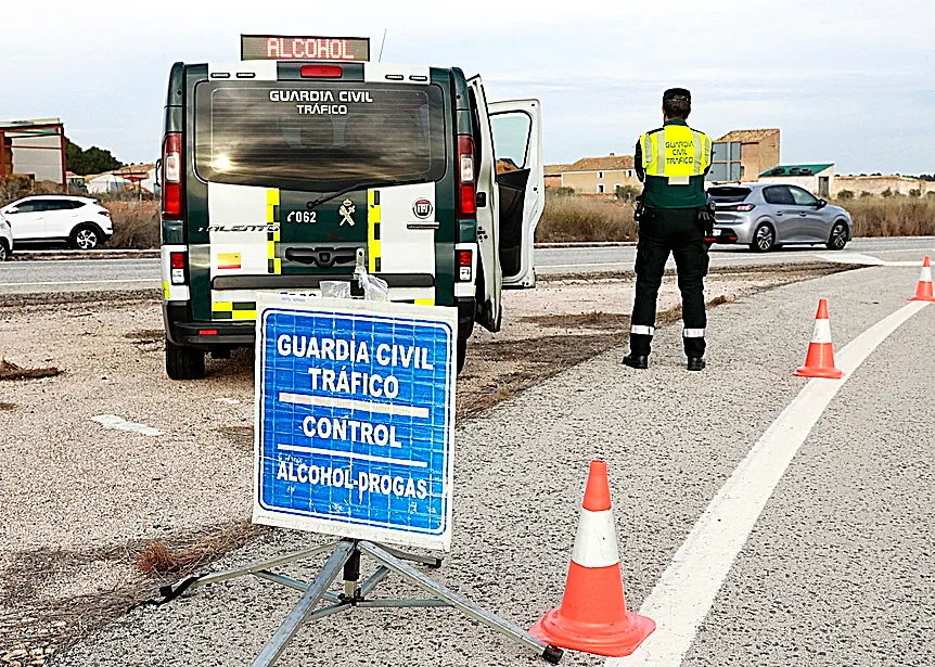 «Nos tuvimos que replegar porque nos mataban»: los agentes que intentaron frenar la 'rave' de Albacete denuncian que Interior priorizó «no pagar pernoctas»