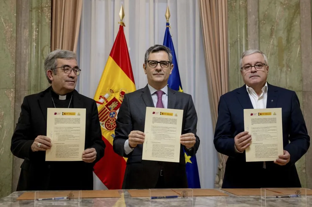 La Iglesia y el Gobierno acuerdan que el Defensor del Pueblo supervise la reparación económica a las víctimas de abusos
