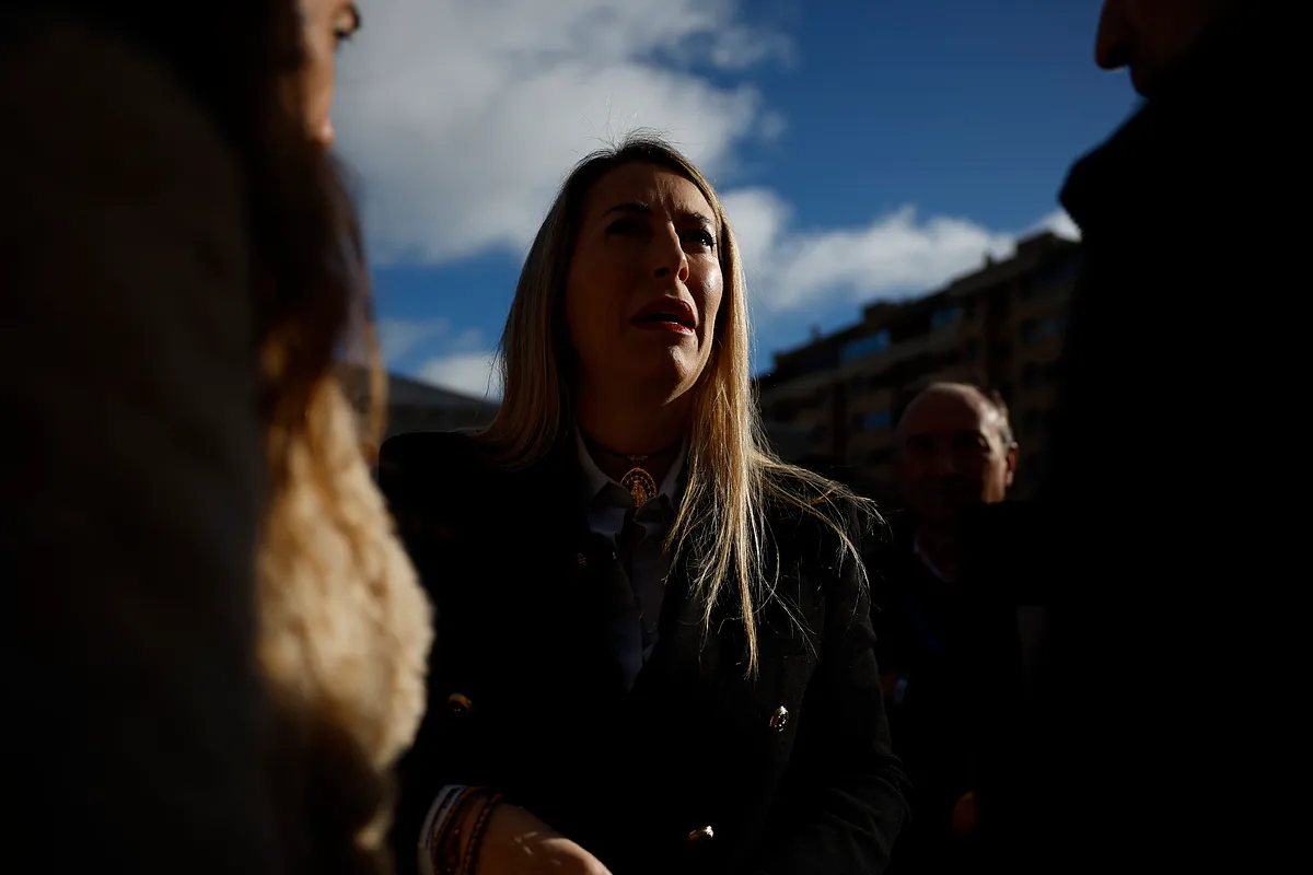 El ofrecimiento para entrar en el gobierno de Guardiola llevará a Vox a definir su rumbo: aplaza la decisión, sin descartar nada, pero priorizando las políticas