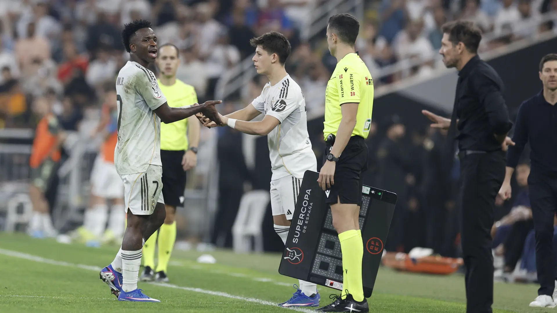 Vinícius responde a Simeone con un dardo en las redes: «Has perdido otra eliminatoria»