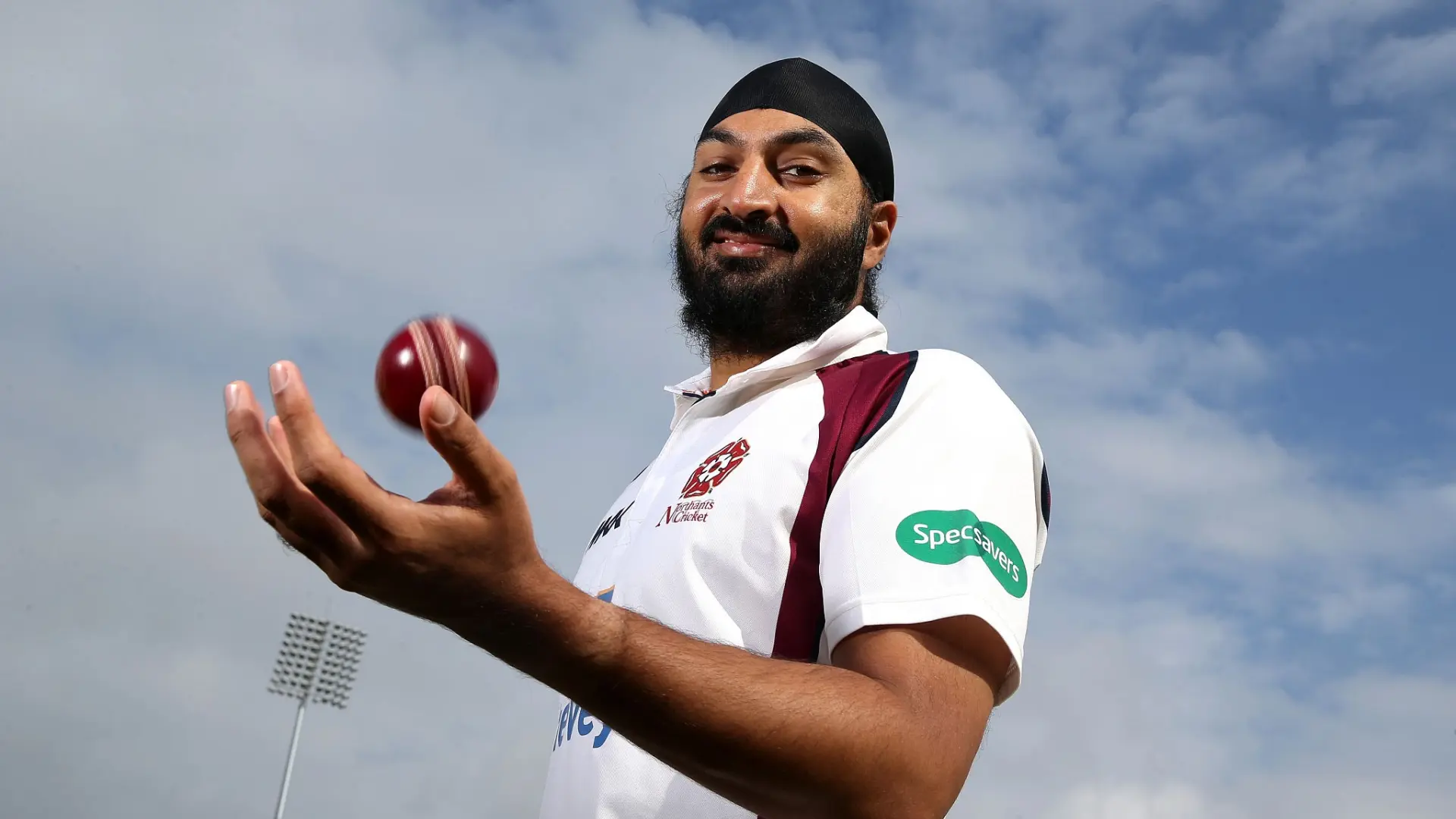 Qué fue de… Monty Panesar: el deportista que revolucionó el deporte británico más tradicional con su barba y su turbante