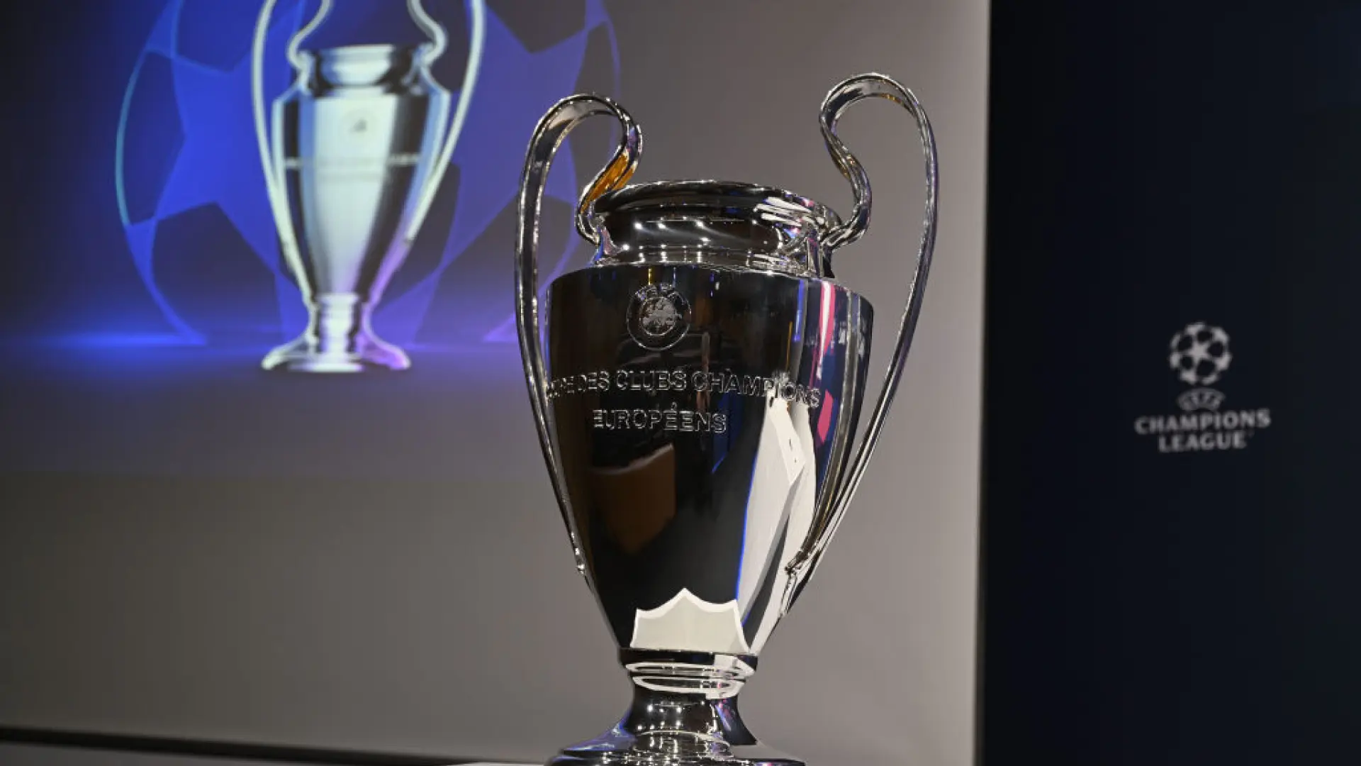 Horario y dónde ver el sorteo de los 'play-offs' de la Champions: cómo funciona y posibles rivales de Real Madrid y Atlético