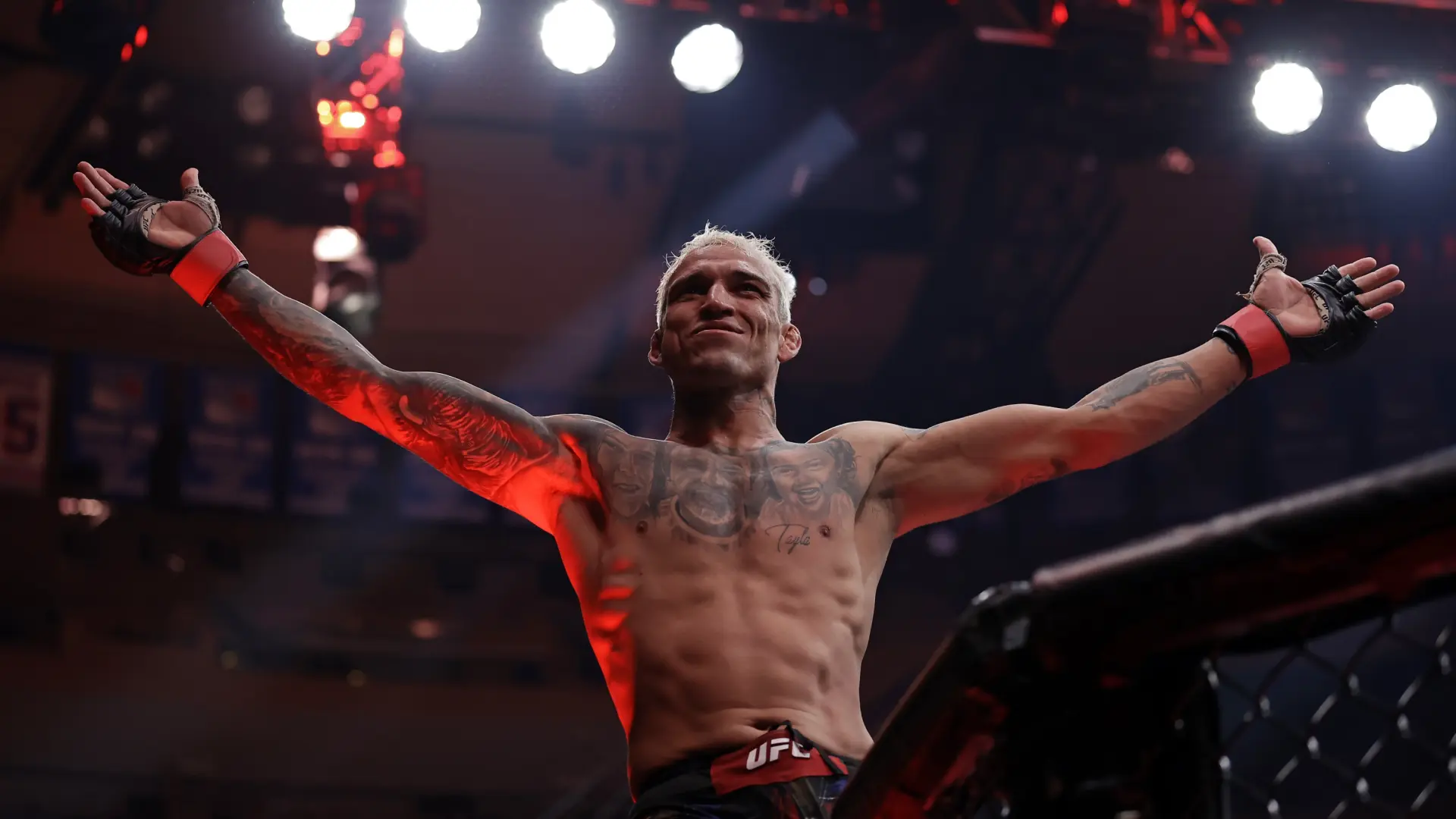 La predicción de Charles Oliveira sobre el Topuria vs Makhachev: «De pie, Ilia lo noquea, pero si Islam lo atrapa, lo finaliza»