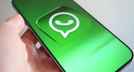 WhatsApp acaba de resolver el mayor drama de meter a alguien nuevo en un grupo. Eso sí, la solución viene con chivato incluido