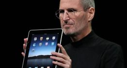 Steve Jobs «entró en cólera» por un tweet enviado desde un iPad. El problema es que lo mandó un periodista al que Apple se lo había prestado