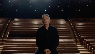 Tim Cook ya no esquiva el tema tabú. En una reunión interna, el CEO admite que dedica «mucho tiempo» a planear quién ocupará su silla