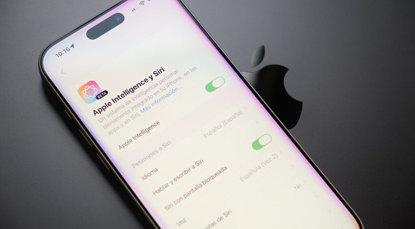 Hace unos meses Apple no tenía ninguna intención de usar Google en Siri y Gurman ha explicado qué fue lo que torció el plan original