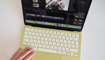 Apple acaba de comprar el arma secreta de miles de YouTubers. Llevaban 15 años haciendo que sus vídeos parecieran películas