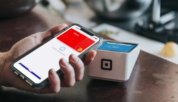 Pagar por apps y suscripciones en el iPhone es un suplicio si se comparten en familia. Por fin iOS 26.4 permitirá varios métodos de pago