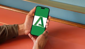 Desde esta semana podremos usar el iPhone como tarjeta sanitaria en Andalucía. Tiene varias funciones y estará disponible en tres apps